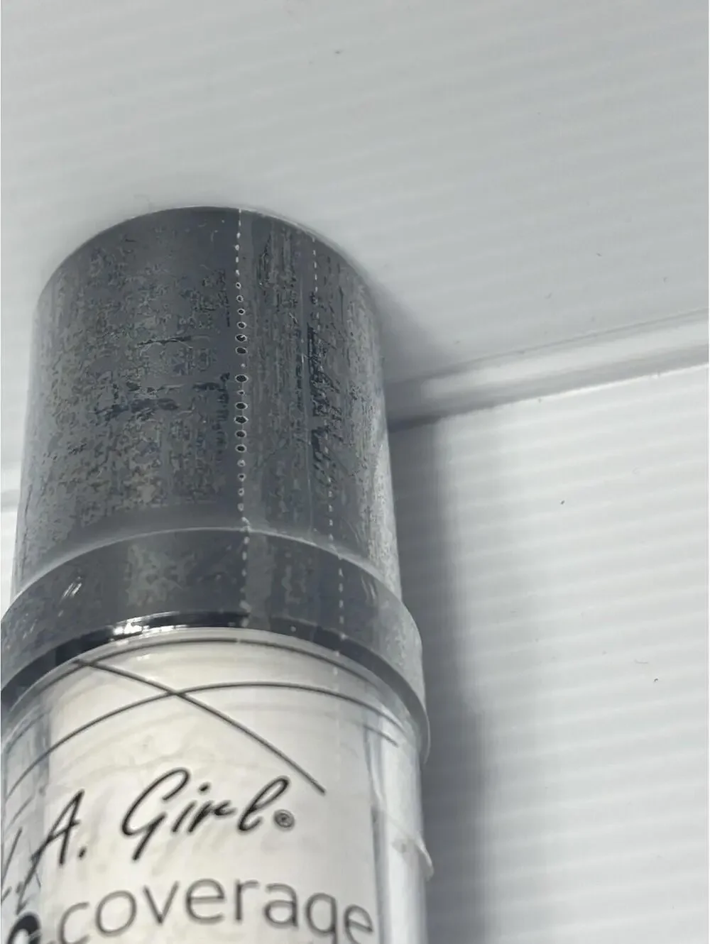 LA Girl PRO Coverage HD Illuminating Foundation Liquid Makeup Brand New NWT